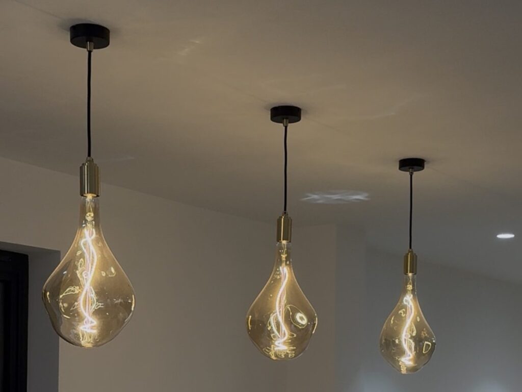 Contact an electrician in Milton Keynes – pendant lighting fitted by Dream Home Experts